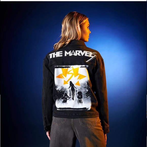 Disney the marvels jean jacket Nwt - Picture 3 of 4